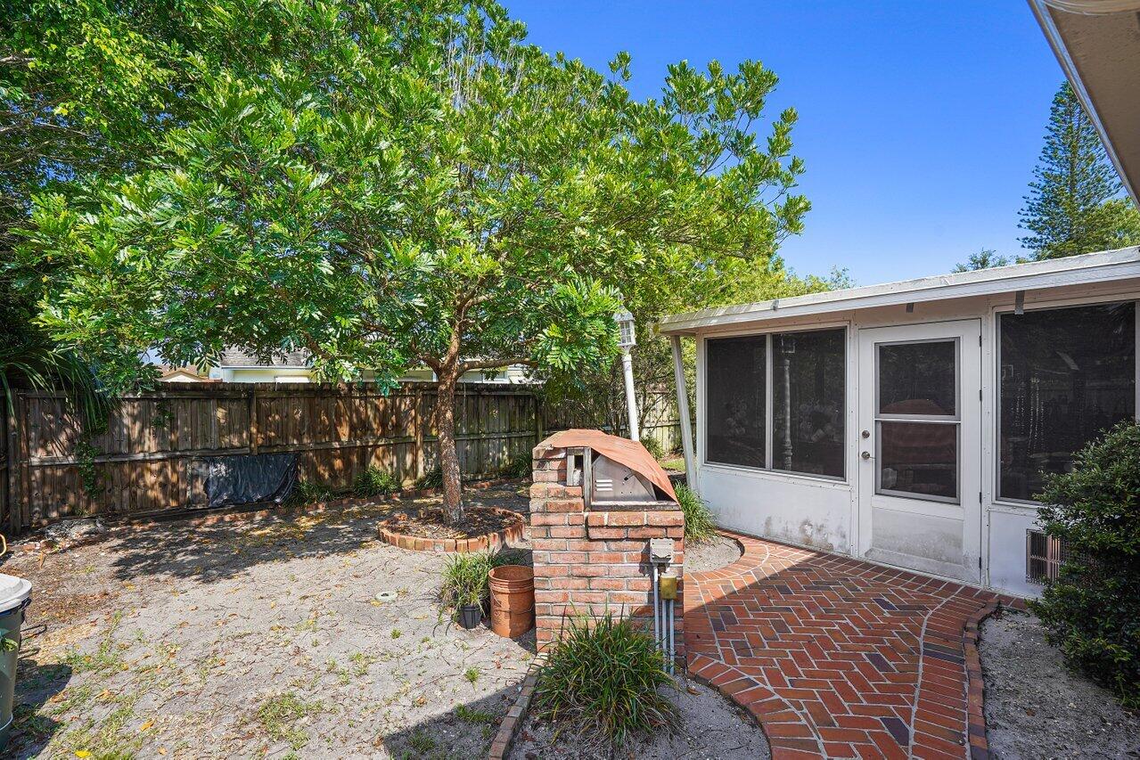 9160 Southampton Place Boca Raton, FL 33434 - Photo 23 of 34 026-9160SouthamptonPlace-BocaRaton-FL-33