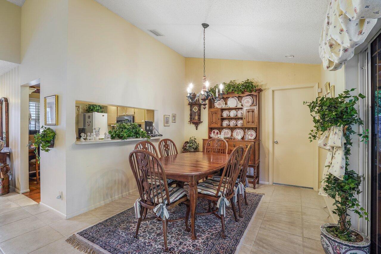 9160 Southampton Place Boca Raton, FL 33434 - Photo 7 of 34 008-9160SouthamptonPlace-BocaRaton-FL-33