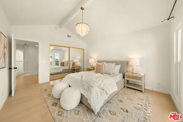 $2,425,000 | 22248 Cairnloch Street, Calabasas, CA 91302