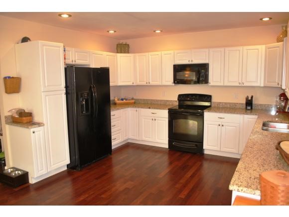 305 Country Club Road, Unit 3 Sanford, ME 04073 - Photo 5 of 35