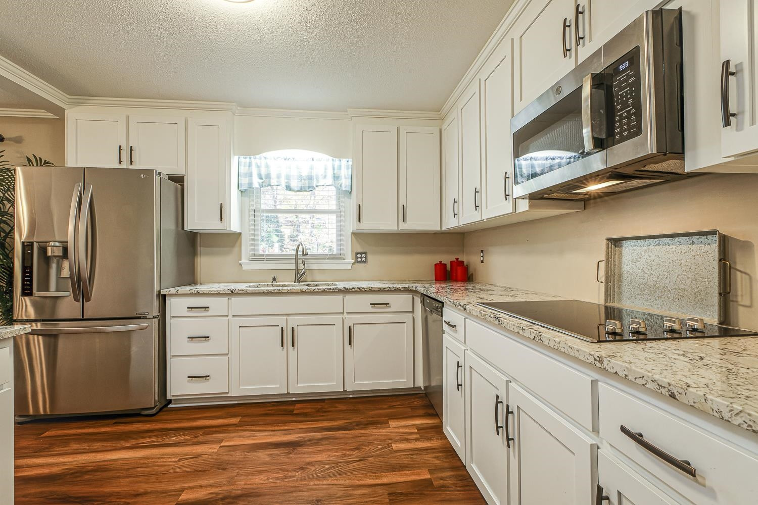 1308 Hampton Valley Road Cary, NC 27511 - Photo 19 of 42 Kitchen