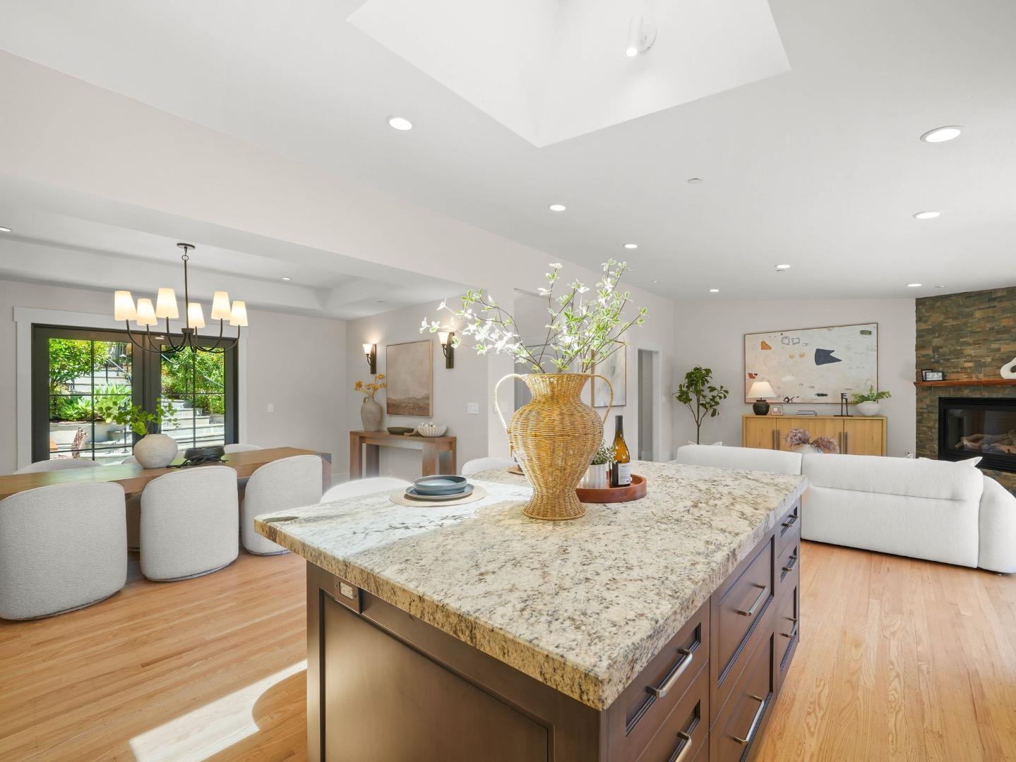 405 Glendale Road San Mateo, CA 94402 - Photo 19 of 81