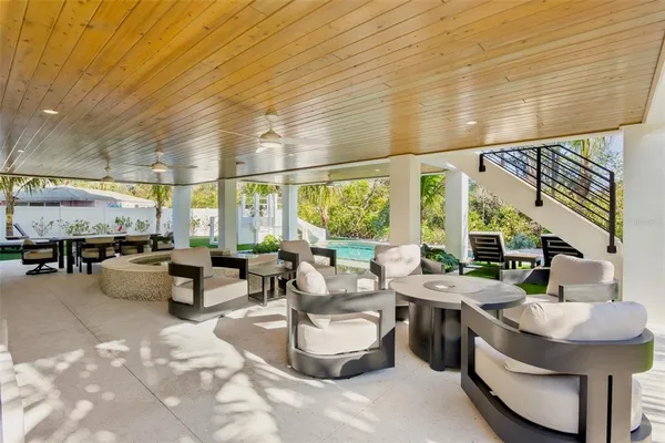 $6,295,000 | 6548 Sabal Drive, Sarasota, FL 34242