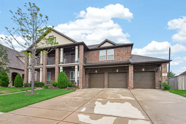 $3,950 | 2011 Creekside Park Drive, Pearland, TX 77089