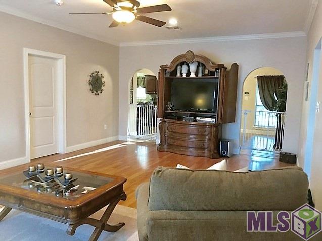 744 Choctaw Road Thibodaux, LA 70301 - Photo 10 of 15 Living room