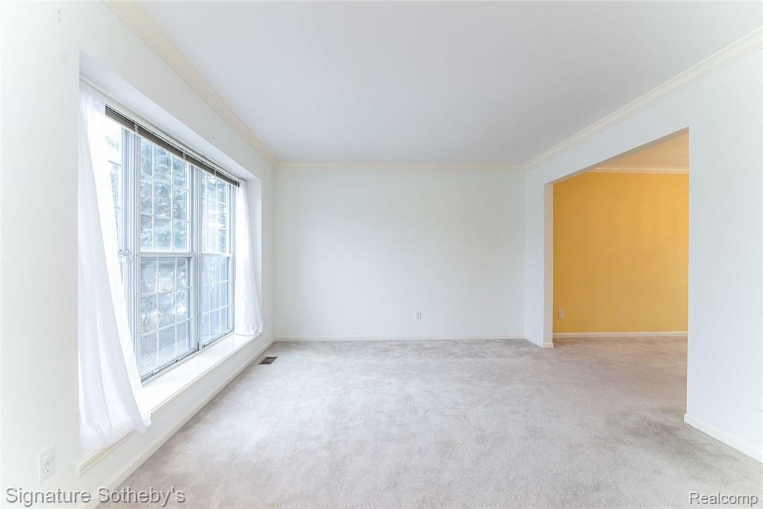 24836 Jamestowne Road Novi, MI 48375 - Photo 5 of 51 5.jpg