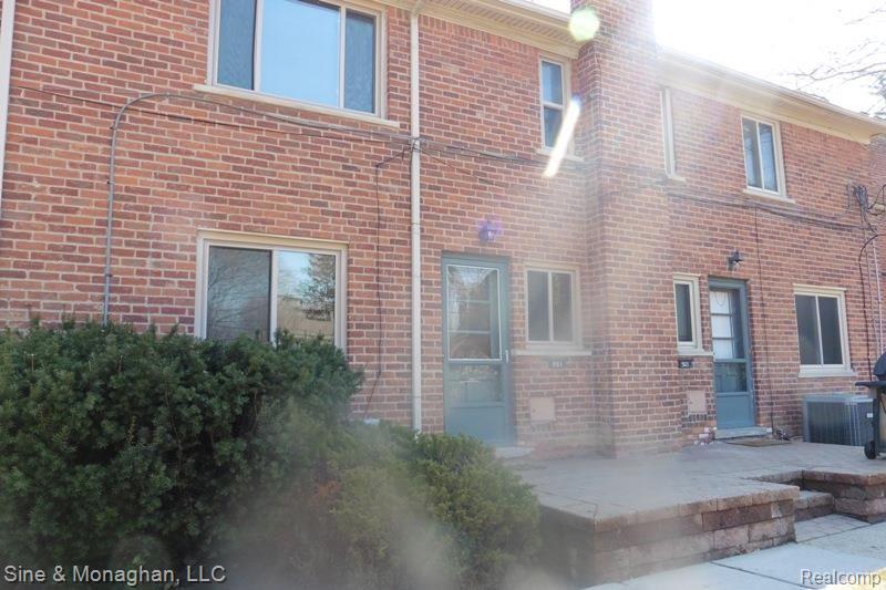 931 North Adams Road, Unit 8 Birmingham, MI 48009 - Photo 19 of 24