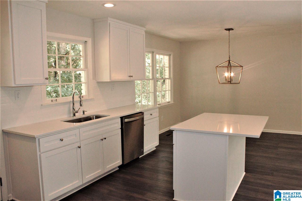 1213 Old Oak Road Birmingham, AL 35235 - Photo 8 of 15