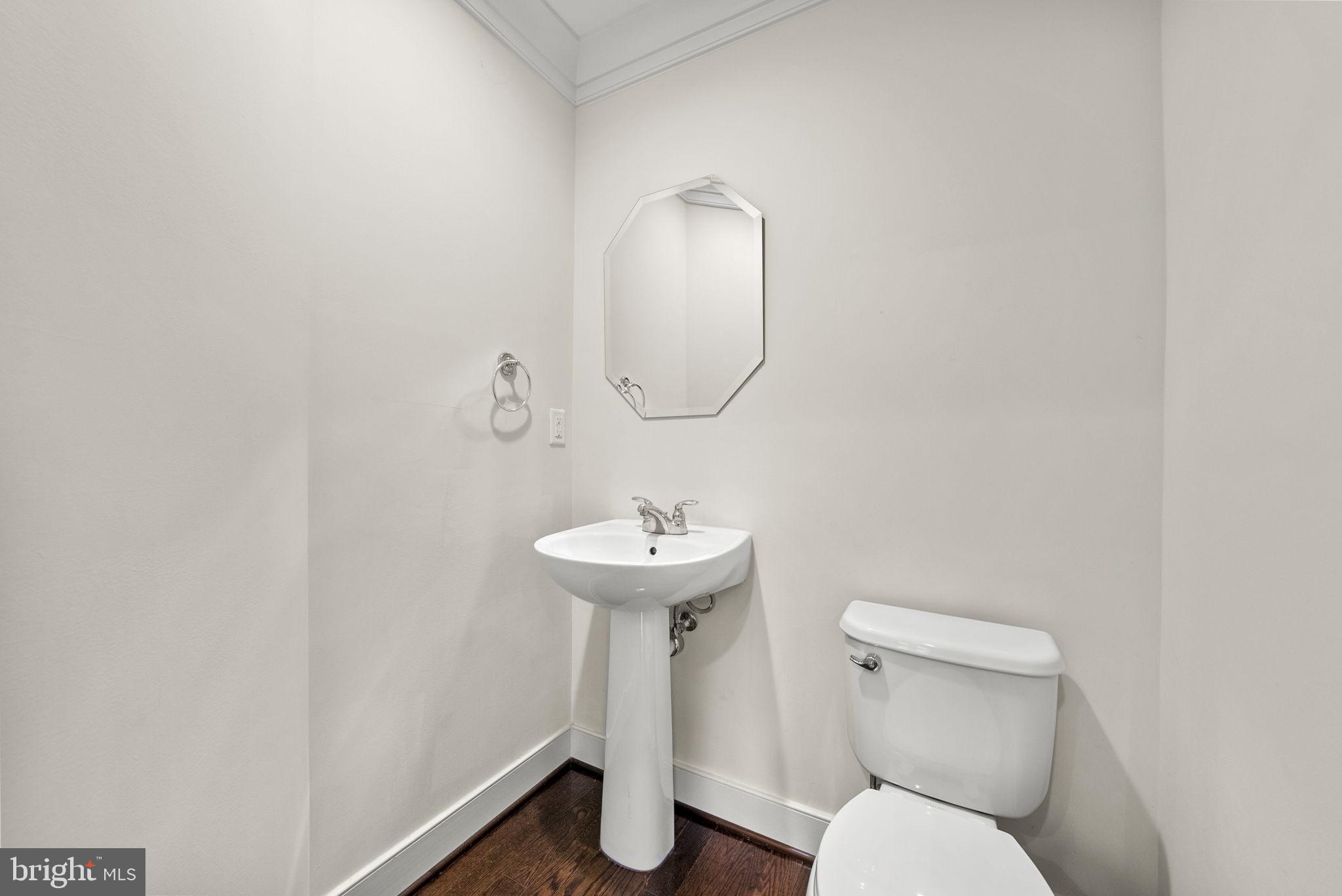 2856 Chancellor's Way Northeast Washington, DC 20017 - Photo 8 of 25