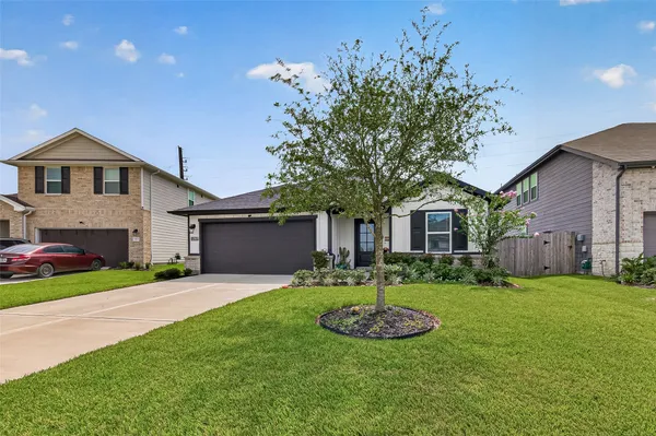 $2,500 | 12707 Gabrial Drive, Crosby, TX 77532