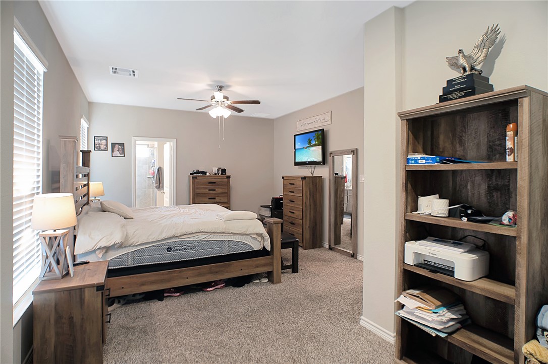 2037 Rock Rdg Avenue Bryan, TX 77807 - Photo 7 of 27