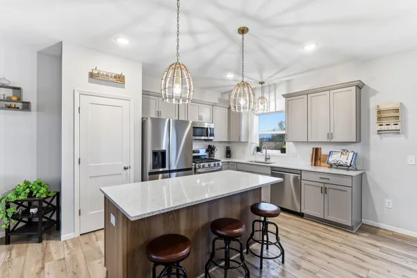 $485,000 | 2857 213th Street West, Farmington, MN 55024