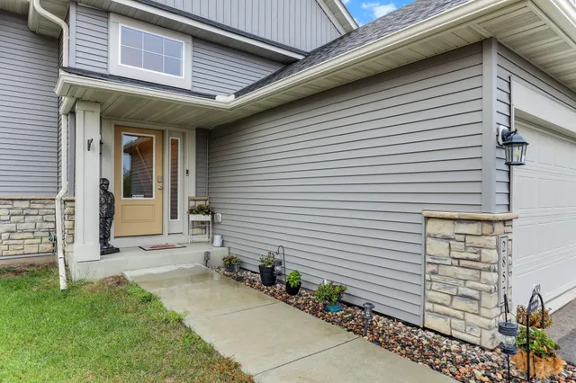 $499,900 | 2857 213th Street West, Farmington, MN 55024