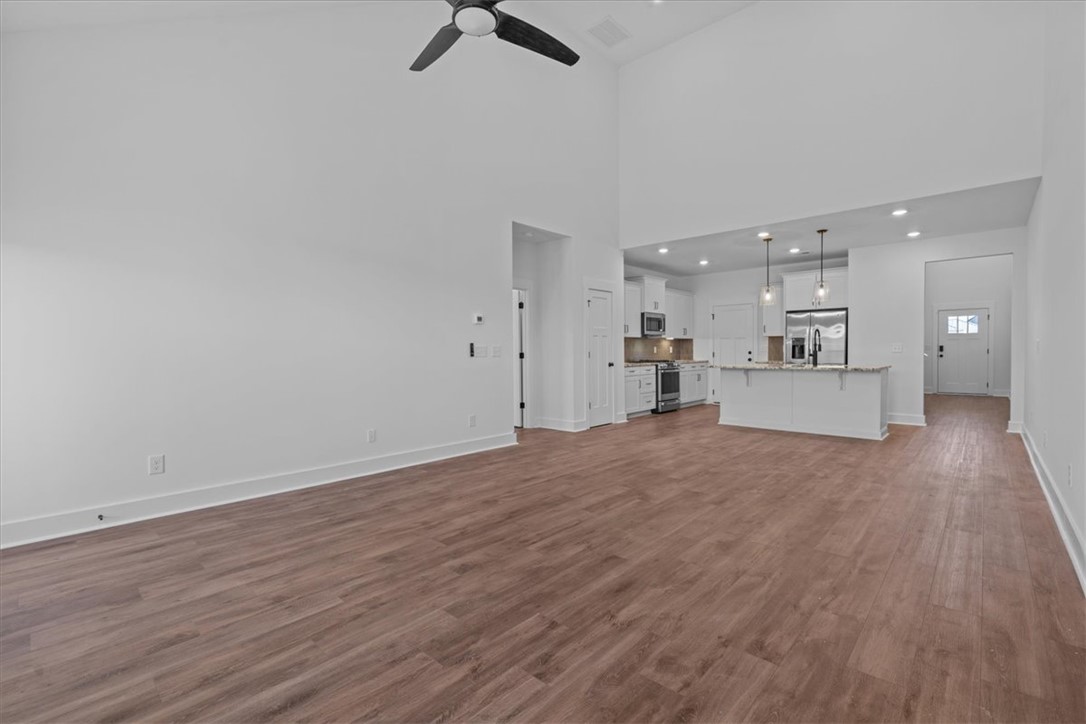 202 Leisure Lane Anderson, SC 29621 - Photo 10 of 38