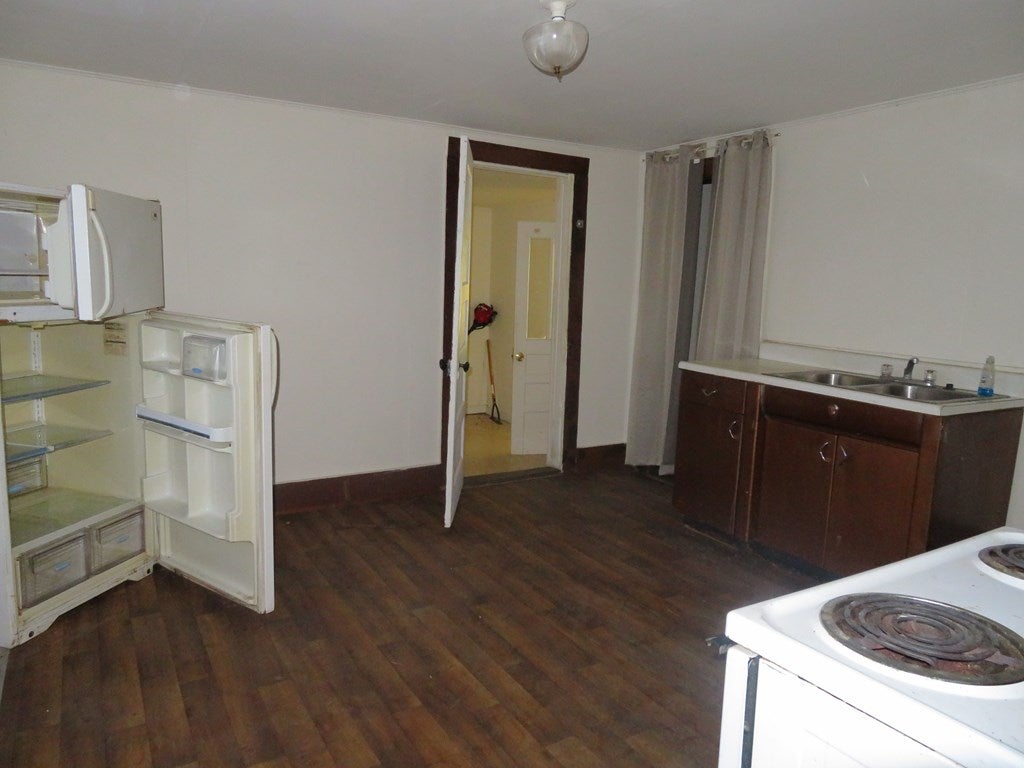 5156 Chicken Rdg Road Jewell Ridge, VA 24622 - Photo 6 of 21 Gallery Image 6