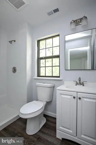 $2,100 | 428 Durham Court, West Deptford, NJ 08051