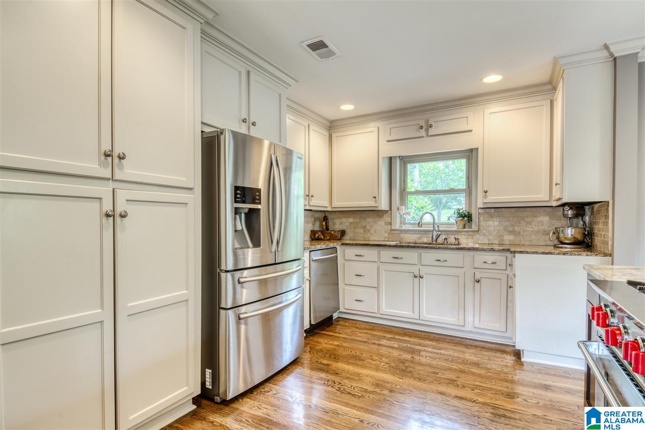 1871 Shades Crest Road Birmingham, AL 35216 - Photo 15 of 39