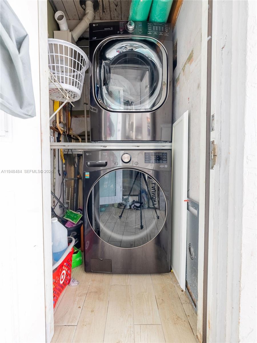 201 East 44th Street Hialeah, FL 33013 - Photo 12 of 39