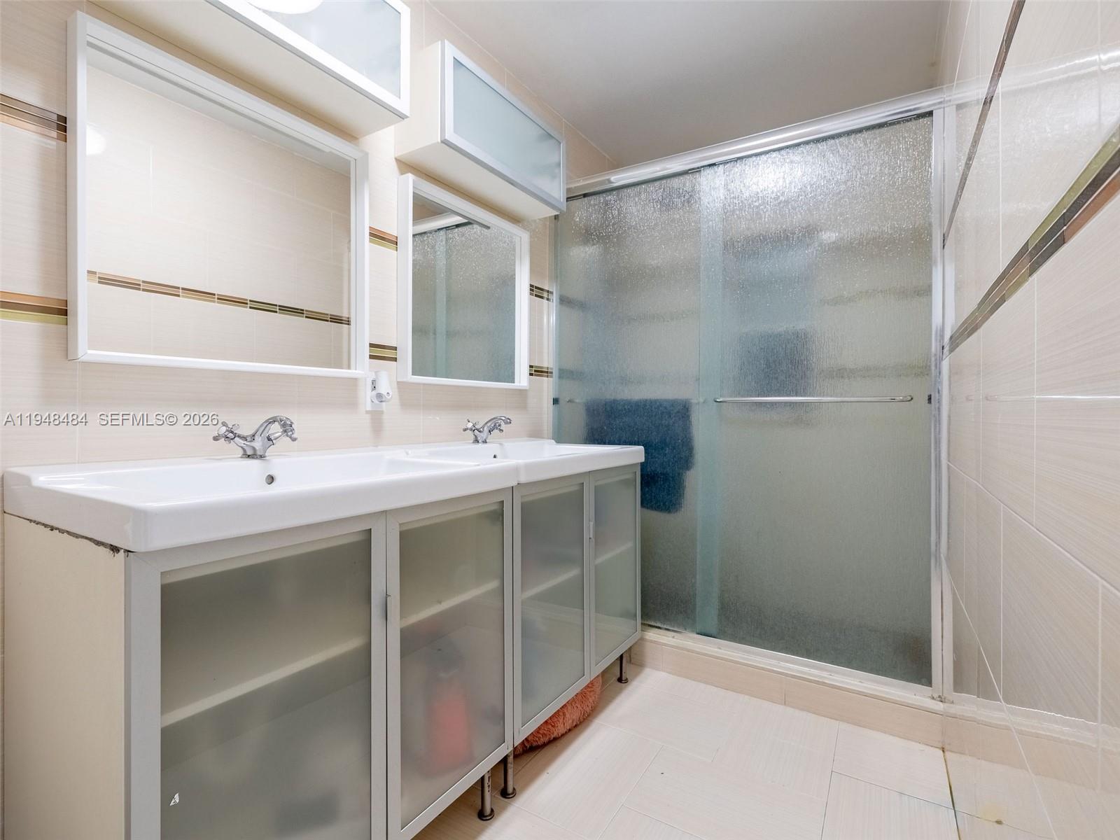 201 East 44th Street Hialeah, FL 33013 - Photo 15 of 39