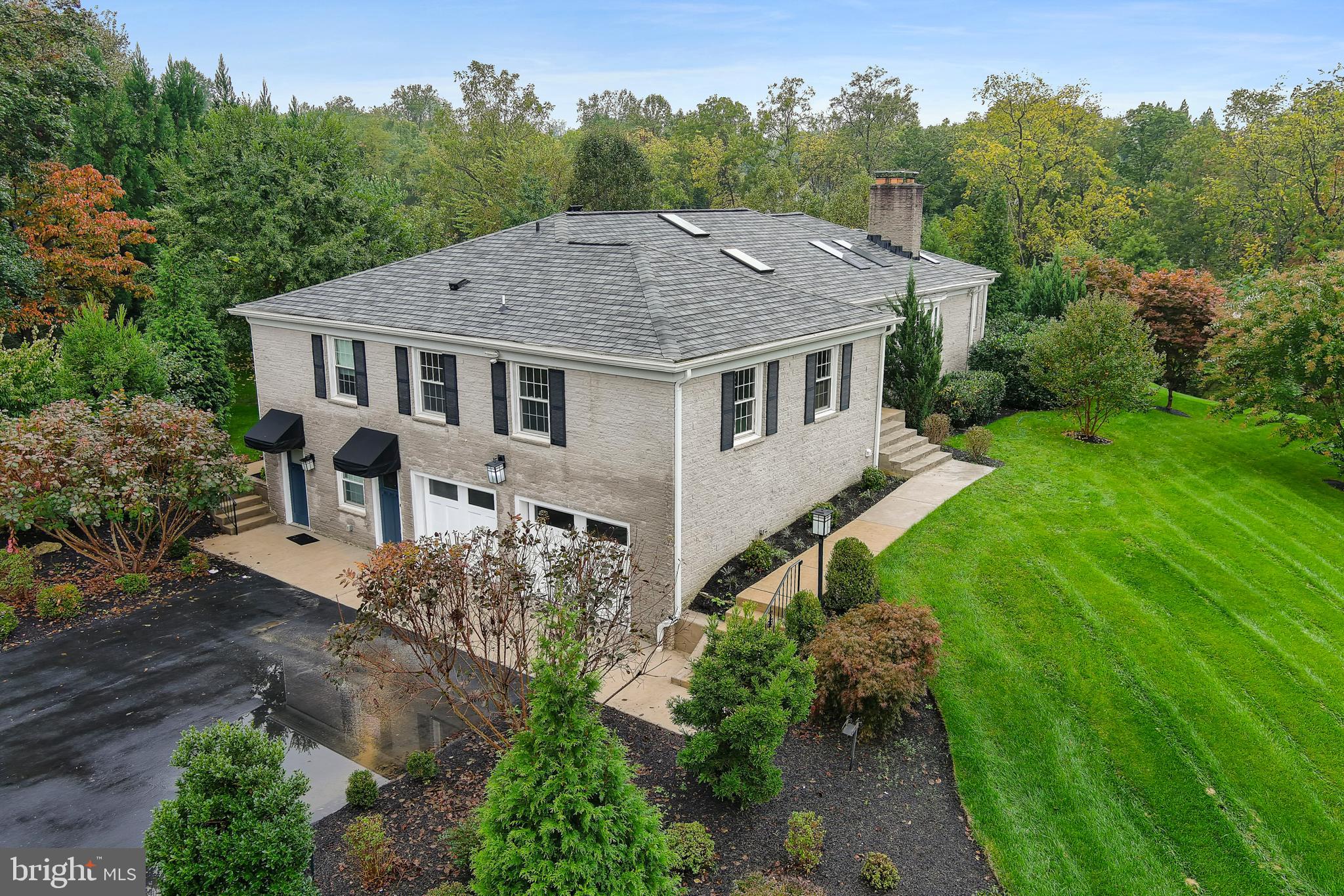 Gorgeous home in desirable Hampton