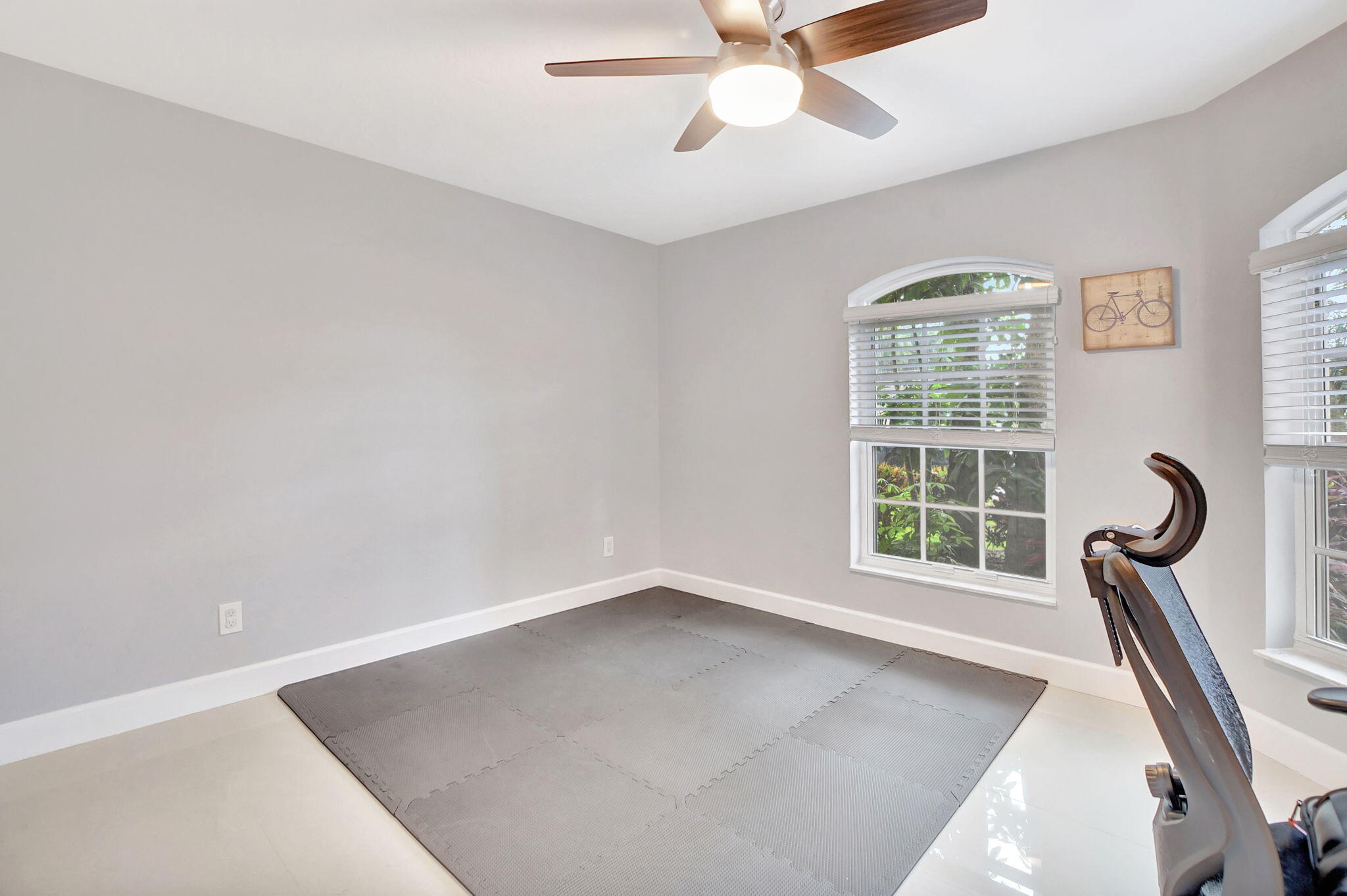22687 Royal Crown Terrace East Boca Raton, FL 33433 - Photo 13 of 38 13-web-or-mls-DSC_2451