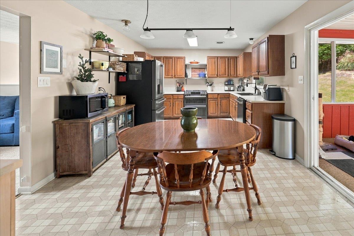 722 Calf Mountain Road Waynesboro, VA 22980 - Photo 27 of 65 Gallery Image 27