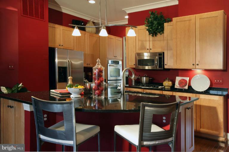 9835 Garden Ranges Laurel, MD 20723 - Photo 1 of 13 Kitchen