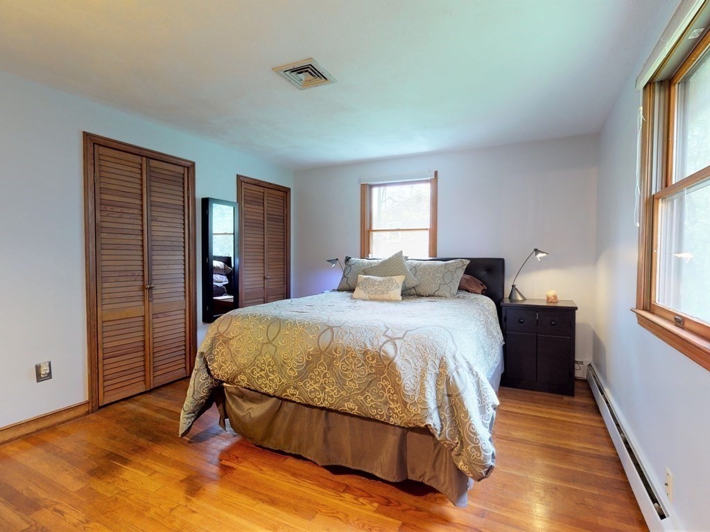 7 Woodfall Road Medfield, MA 02052 - Photo 18 of 38