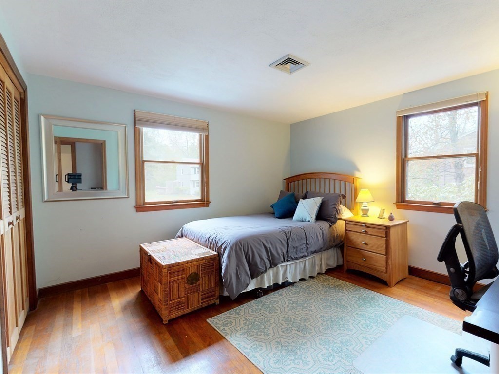 7 Woodfall Road Medfield, MA 02052 - Photo 20 of 38