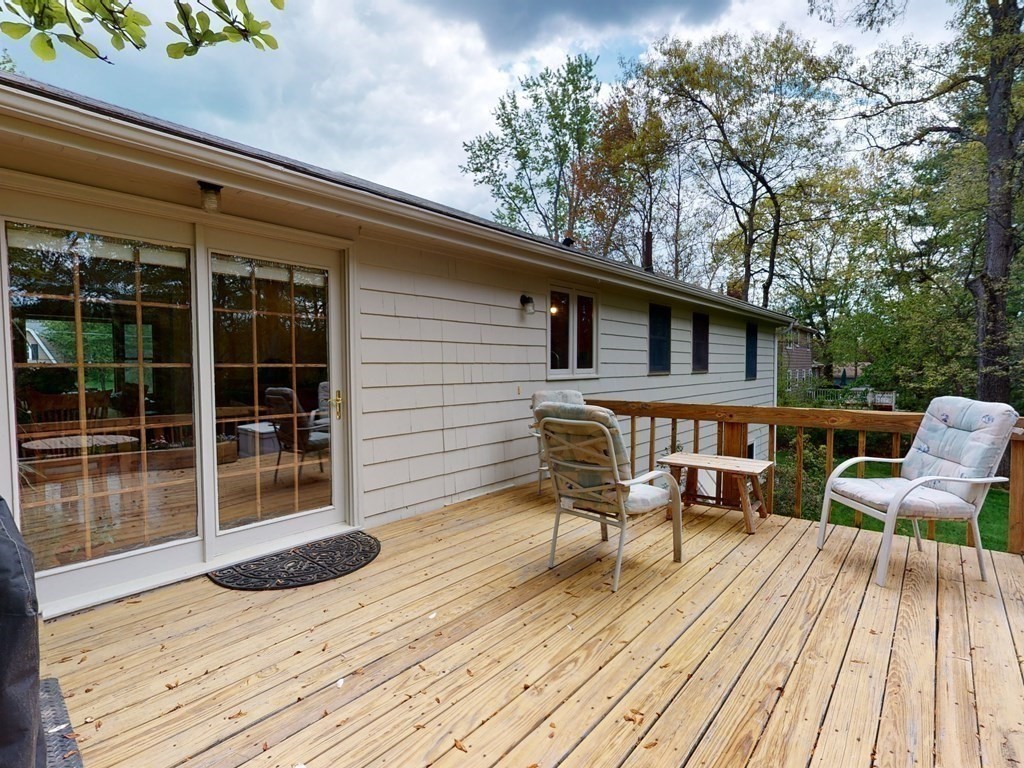 7 Woodfall Road Medfield, MA 02052 - Photo 31 of 38