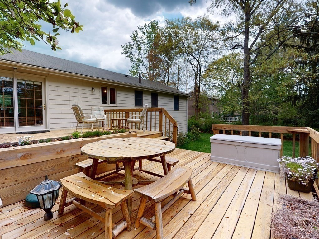 7 Woodfall Road Medfield, MA 02052 - Photo 33 of 38