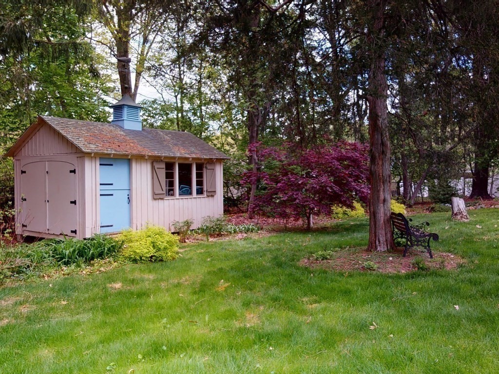 7 Woodfall Road Medfield, MA 02052 - Photo 37 of 38