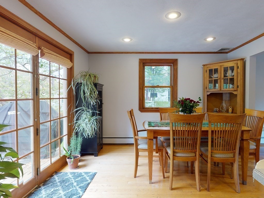7 Woodfall Road Medfield, MA 02052 - Photo 10 of 38