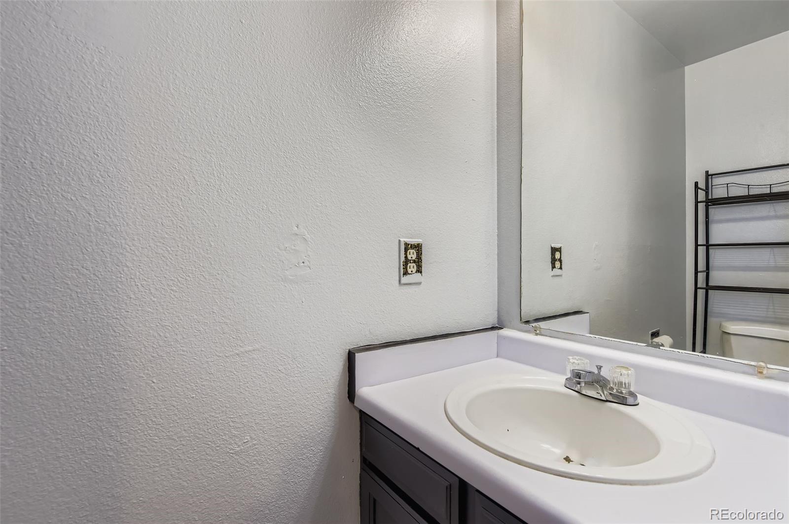 2244 South Jasper Way, Unit B Aurora, CO 80013 - Photo 11 of 22