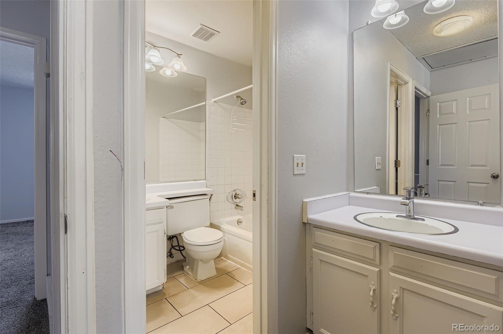 2244 South Jasper Way, Unit B Aurora, CO 80013 - Photo 15 of 22