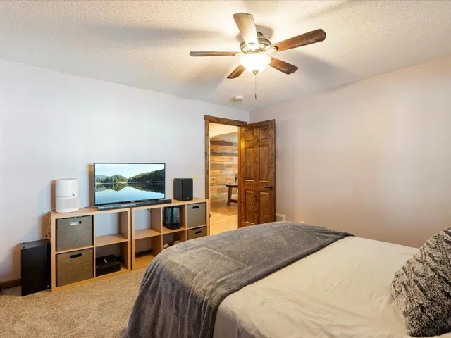 $1,500,000 | 27543 300th Place, Aitkin, MN 56431