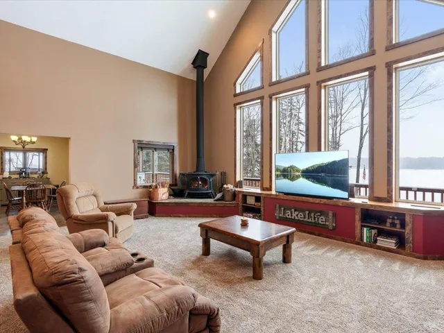 $1,500,000 | 27543 300th Place, Aitkin, MN 56431