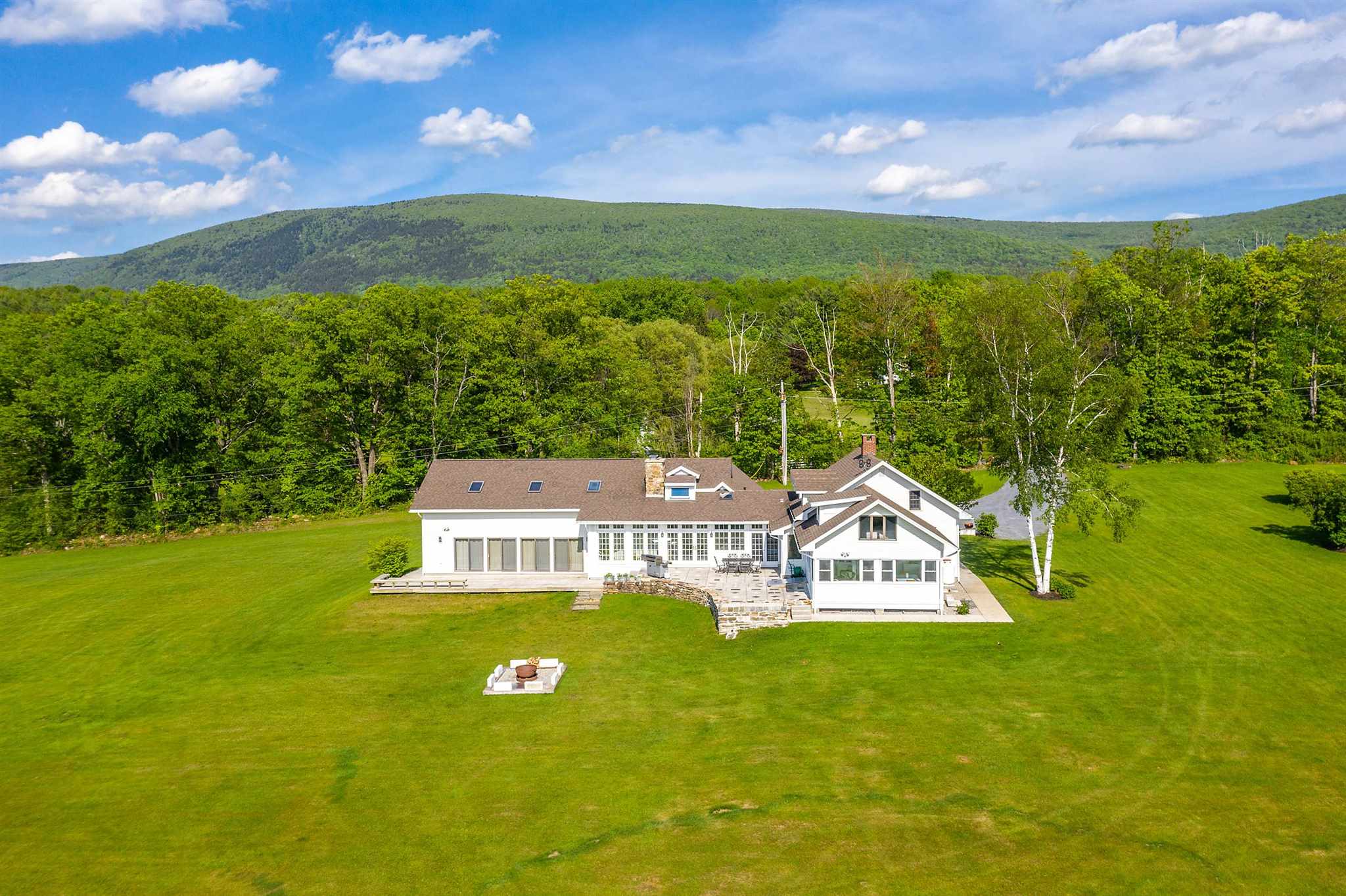 632 Holy Smoke Road Shaftsbury, VT 05262 - Photo 2 of 40 Gallery Image 2