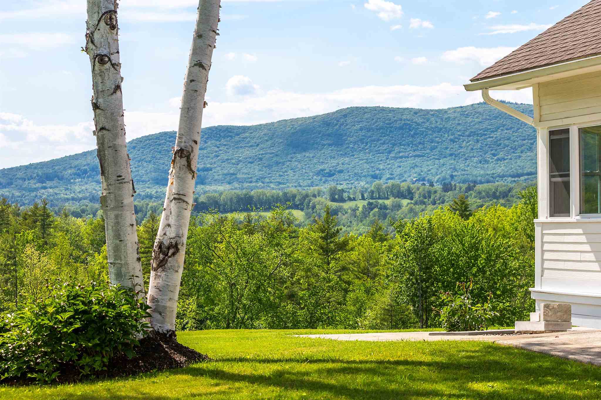 632 Holy Smoke Road Shaftsbury, VT 05262 - Photo 6 of 40 Gallery Image 6