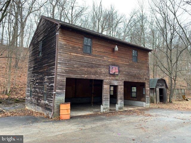 253 Spring Hollow Road Phoenixville, PA 19460 - Photo 8 of 32