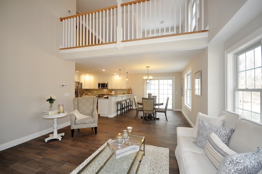 7 Cheevers Path, Unit 7 Bedford, MA 01730 - Photo 7 of 25 Gallery Image 7