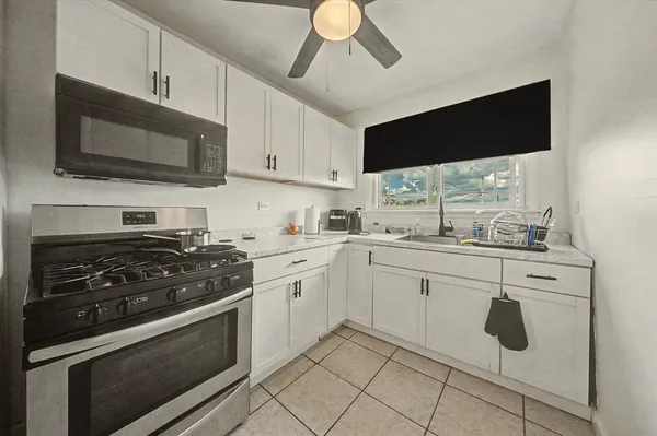 $389,900 | 5200 South Lorel Avenue, Chicago, IL 60638