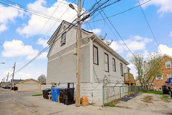 $389,900 | 5200 South Lorel Avenue, Chicago, IL 60638