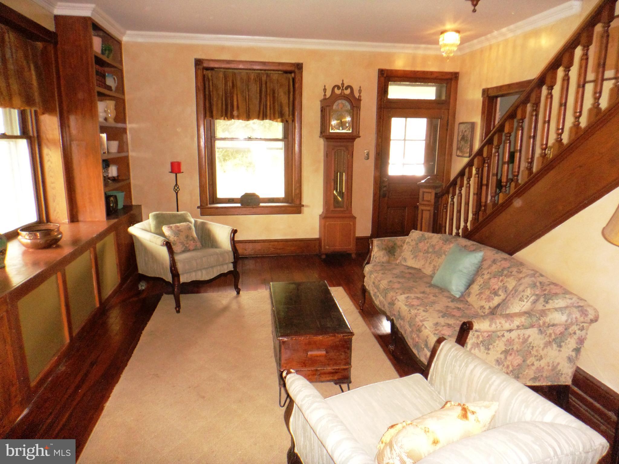 604 Strite Road Chambersburg, PA 17202 - Photo 3 of 30 Living Room