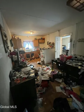 $89,999 | 77 Grove Street, Amsterdam, NY 12010