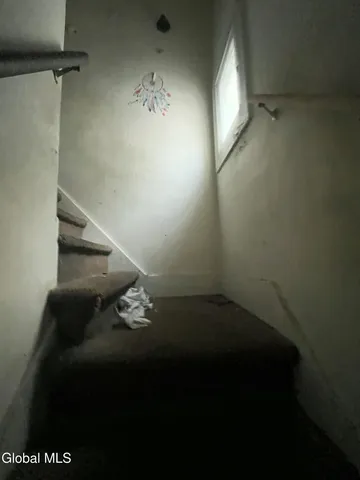 $89,999 | 77 Grove Street, Amsterdam, NY 12010