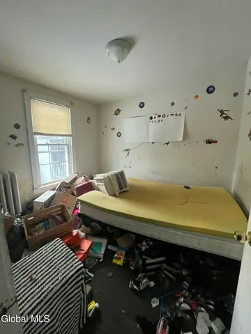 $89,999 | 77 Grove Street, Amsterdam, NY 12010