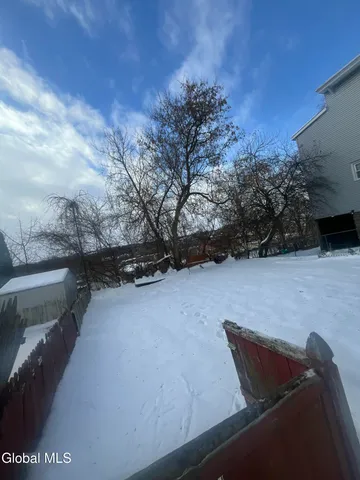 $89,999 | 77 Grove Street, Amsterdam, NY 12010