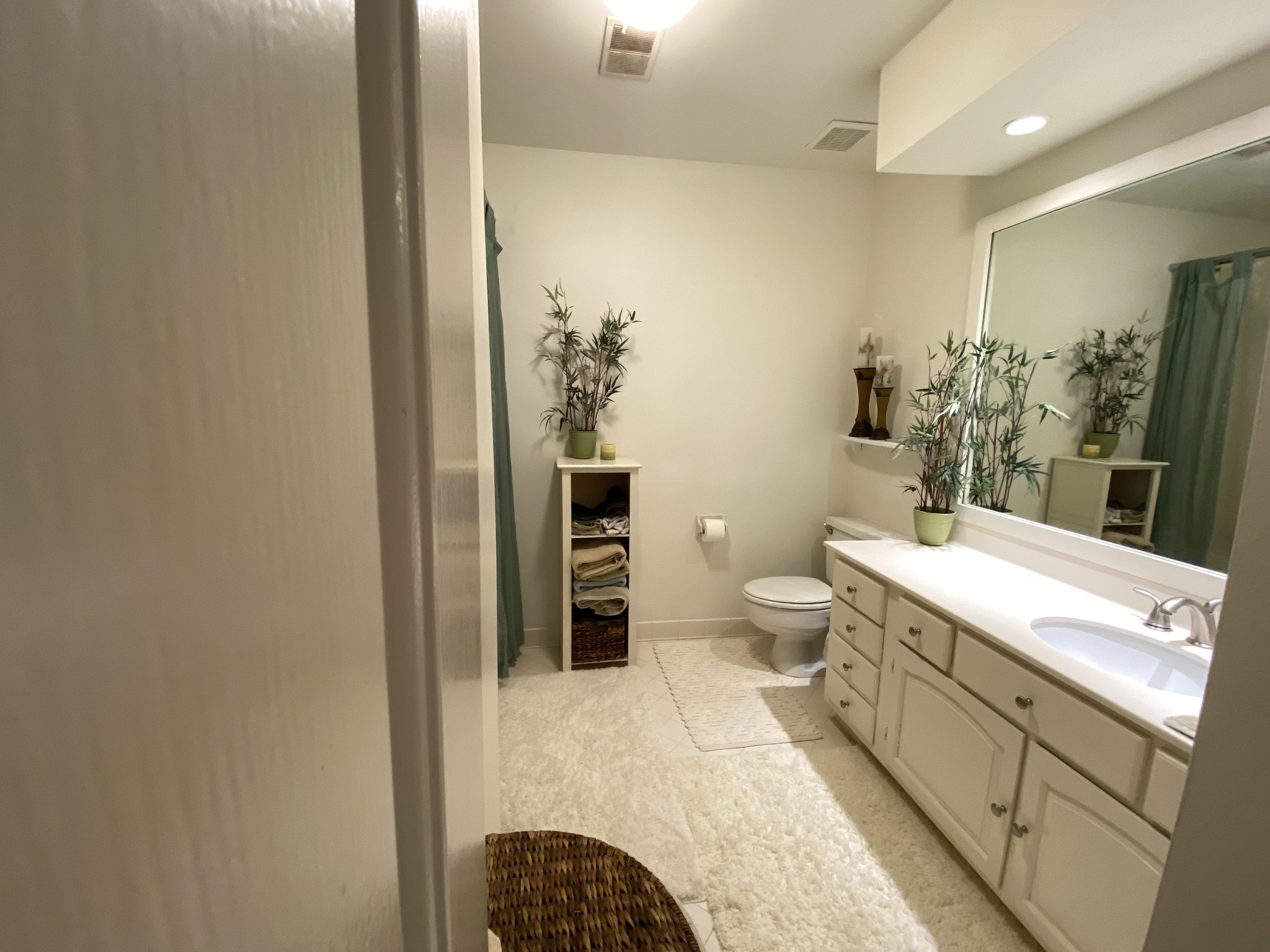 4400 Belmont Park Terrace, Unit 108, Nashville, TN 37215 Compass