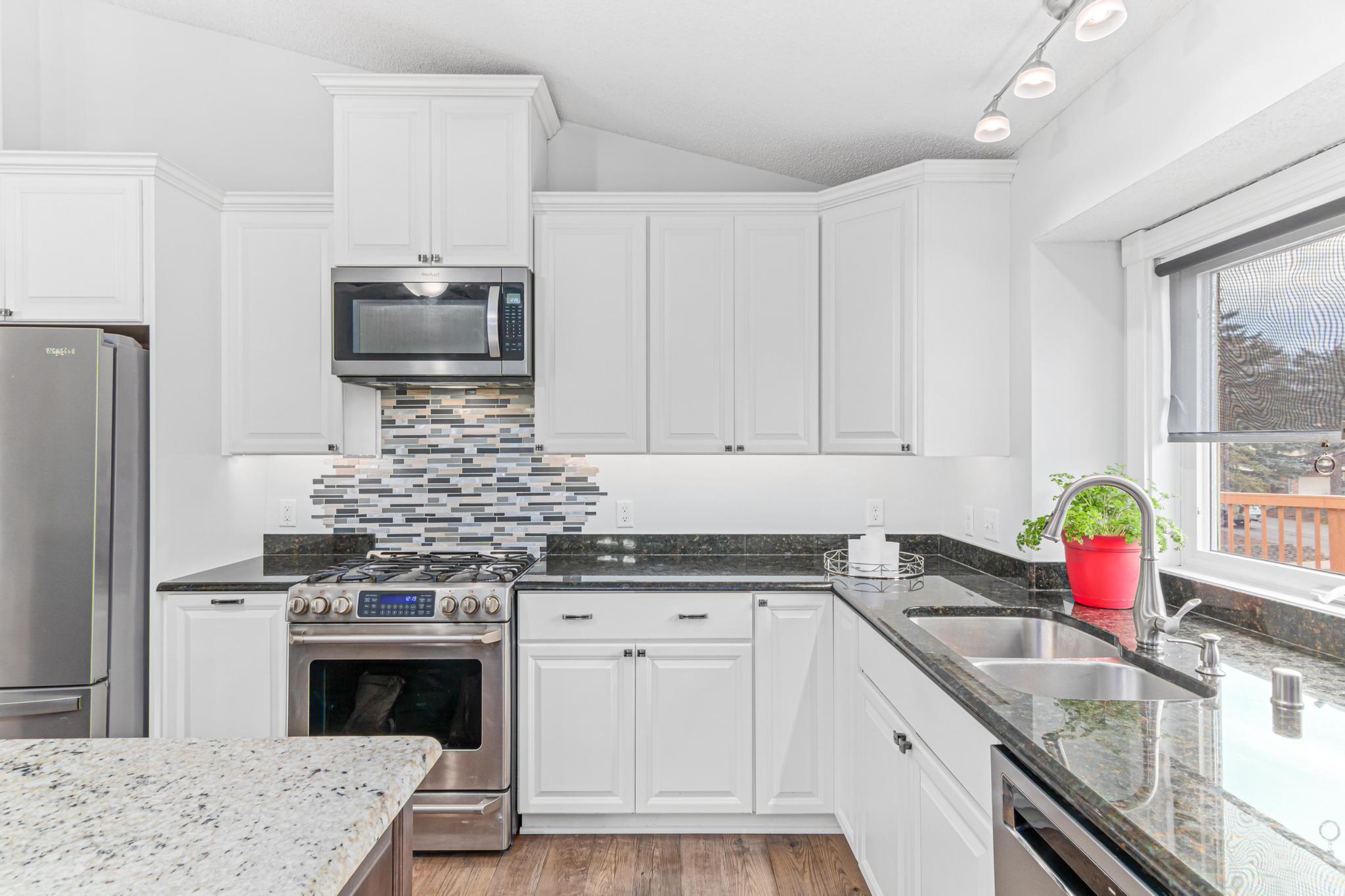 17807 Valley View Road Eden Prairie, MN 55346 - Photo 6 of 34